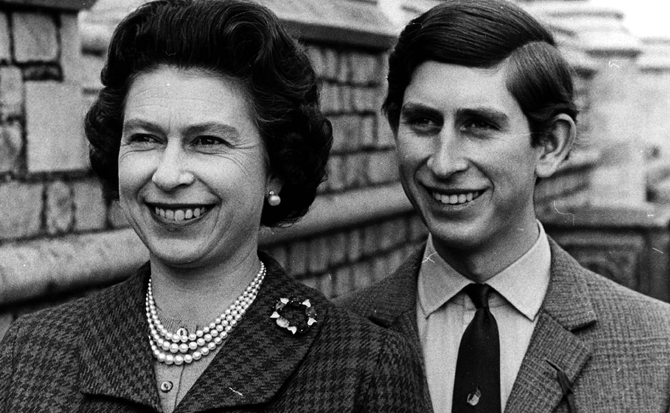 Informal portrait of Prince Charles and his mother, Queen Elizabeth II, in the grounds of Windsor Castle, April 1969. Central Press/Hulton Archive/Getty Images Informal portrait of Prince Charles and his mother, Queen Elizabeth II, in the grounds of Windsor Castle, April 1969. Central Press/Hulton Archive/Getty Images
