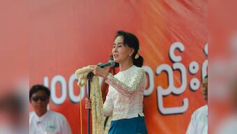 Myanmar's Suu Kyi seeks to soothe early rebellion, promises federalism