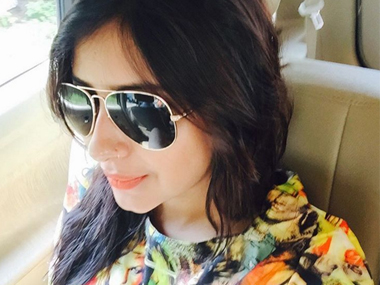 'Vadhu' no more: Pratyusha Banerjee was dressed in a bridal lehenga for her last rites 'Vadhu' no more: Pratyusha Banerjee was dressed in a bridal lehenga for her last rites