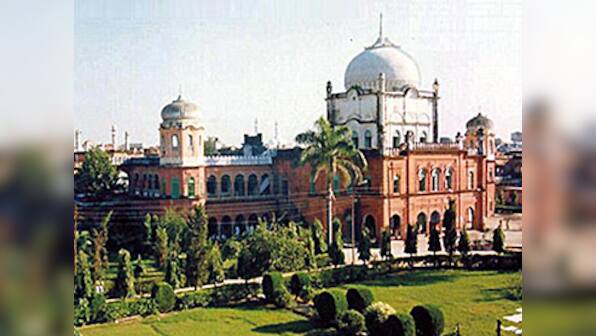 Islamic seminary Darul Uloom Deoband issues fatwa banning Muslim women from grooming eyebrows