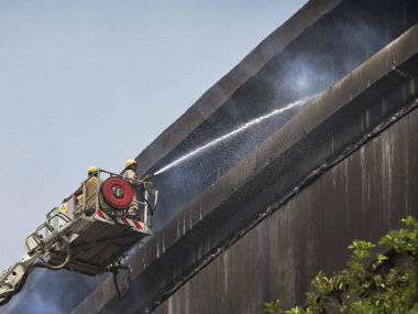 Firefighters douse blaze at Delhi's Metro Hospital in Preet Vihar; all patients evacuated, shifted to nearby facilities Firefighters douse blaze at Delhi's Metro Hospital in Preet Vihar; all patients evacuated, shifted to nearby facilities