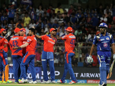IPL 9: Finch drags unconvincing Gujarat Lions over the line against Mumbai Indians IPL 9: Finch drags unconvincing Gujarat Lions over the line against Mumbai Indians