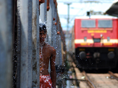 Heat wave sweeps India: IMD had little comfort to offer, says more blazing days ahead Heat wave sweeps India: IMD had little comfort to offer, says more blazing days ahead