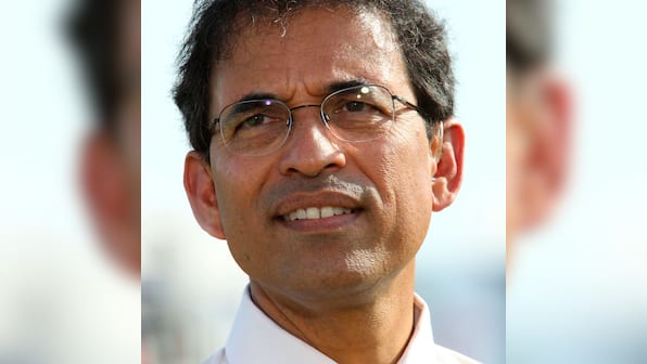 Vocabulary as sound as a Sachin straight drive: Twitter slams BCCI's decision to leave Harsha Bhogle out of IPL 2016