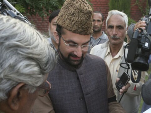 Kashmiri separatists say ready for talks with Centre if Pakistan included, denounce conflicting statements by New Delhi Kashmiri separatists say ready for talks with Centre if Pakistan included, denounce conflicting statements by New Delhi