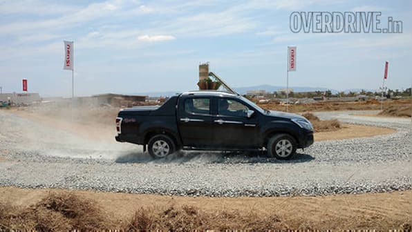 Preview: Isuzu D-Max V-Cross lifestyle pickup first look