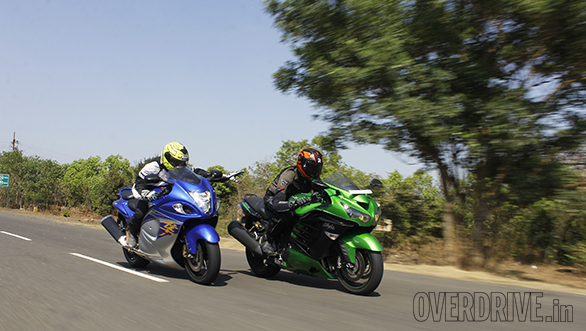 Comparo: Suzuki Hayabusa vs Kawasaki Ninja ZX-14R Comparo: Suzuki Hayabusa vs Kawasaki Ninja ZX-14R