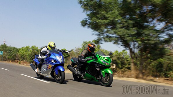 Comparo: Suzuki Hayabusa vs Kawasaki Ninja ZX-14R