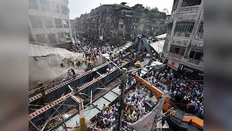 Rahul Gandhi will visit Kolkata flyover collapse site tomorrow as cops detain 7 IVRCL officials