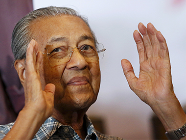 Malaysian Opposition names Mahathir Mohamad as PM choice; erstwhile PM will take on former protege Najib Razak Malaysian Opposition names Mahathir Mohamad as PM choice; erstwhile PM will take on former protege Najib Razak
