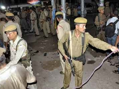 Two men assaulted in Manipur's Kangpokpi district as villagers suspect them to be child lifters, cannibals Two men assaulted in Manipur's Kangpokpi district as villagers suspect them to be child lifters, cannibals