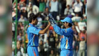 Not seen anyone remain cooler under pressure than Dhoni: Ashish Nehra