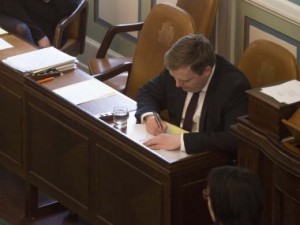 First casualty of Panama tax evasion case: Iceland PM Sigmundur Gunnlaugsson resigns First casualty of Panama tax evasion case: Iceland PM Sigmundur Gunnlaugsson resigns