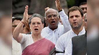 AgustaWestland is no Bofors: Sonia, Congress' brave face on chopper deal