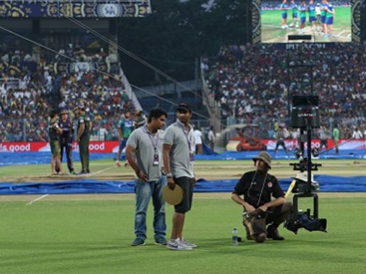 Bhajji-Haydos back together? Spider in Ishant's beard? How to make the IPL interesting again