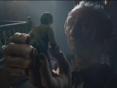 Watch: Trailer of 'The BFG' brings together the genius of Spielberg, Disney and Roald Dahl Watch: Trailer of 'The BFG' brings together the genius of Spielberg, Disney and Roald Dahl