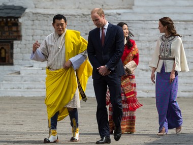 The royal meeting: Britain's William and Kate meet Bhutan's king and queen The royal meeting: Britain's William and Kate meet Bhutan's king and queen