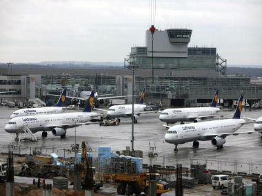 Nearly 400 flights in Germany cancelled amid government workers' protest Nearly 400 flights in Germany cancelled amid government workers' protest