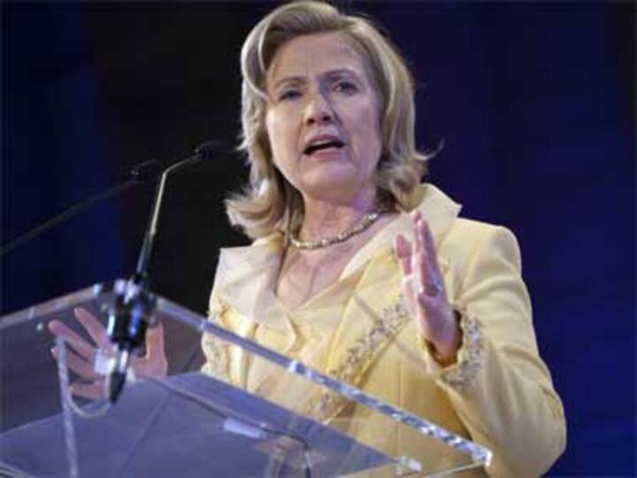 Hillary Clinton invokes women's rights, promises 50 percent women in Cabinet