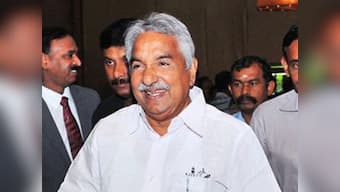 Kerala polls: Chandy rubbishes Saritha's allegations of sexual abuse, Opposition attacks him