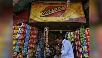 Juvenile Justice Act to be applicable to person offering tobacco to minor