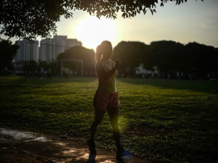 Women outlive men due to lowered birth rates: Study