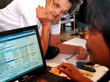 Rotating night shifts may increase risk of heart disease in women