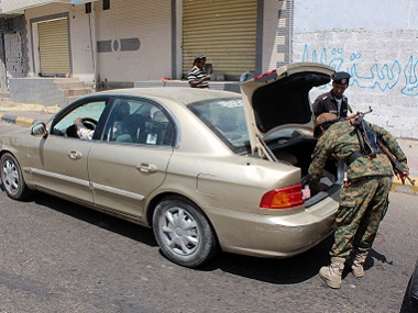 Suspected Al-Qaeda suicide bomber kills five Yemen army recruits in Aden Suspected Al-Qaeda suicide bomber kills five Yemen army recruits in Aden
