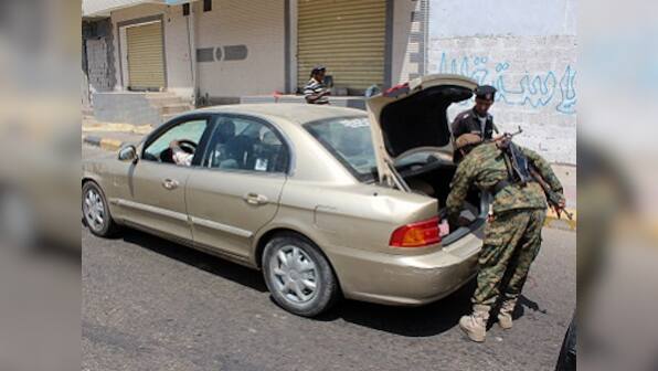 Suspected Al-Qaeda suicide bomber kills five Yemen army recruits in Aden