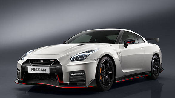 Nissan unveils the 2017 GT-R Nismo Nissan unveils the 2017 GT-R Nismo