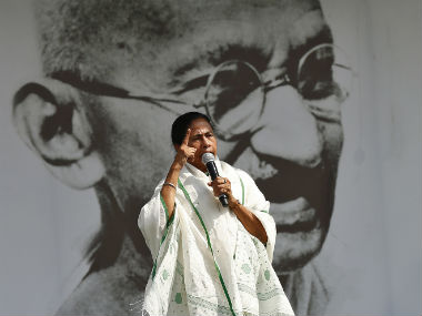 Mamata Banerjee to take oath as Bengal CM with 41 ministers at around 11 am Mamata Banerjee to take oath as Bengal CM with 41 ministers at around 11 am