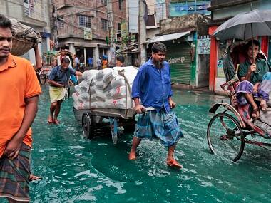 Cyclone Roanu hits Bangladesh: 24 dead, thousands left homeless