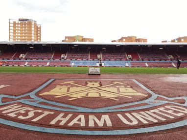 Top-four finish in sight: Manchester United aim to ruin West Ham's Boleyn farewell Top-four finish in sight: Manchester United aim to ruin West Ham's Boleyn farewell