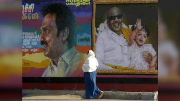 Artists, dance troupes make hay in Tamil Nadu poll gambol