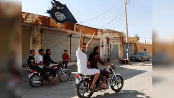 Ships to turn terror targets? UK-trained naval officer defects to Islamic State