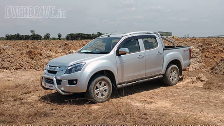 Isuzu D-Max V-Cross launches in India at Rs 12.49 lakh Isuzu D-Max V-Cross launches in India at Rs 12.49 lakh