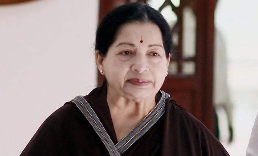 Jayalalithaa called the DMK-Congress alliance the 'coalition of loot'.