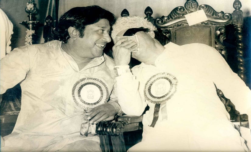 AIADMK founder MG Ramachandran with actor Shivaji Ganesan