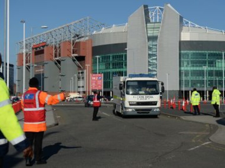 Fake bomb sparks evacuation at Manchester United, city's mayor terms it a 'fiasco'