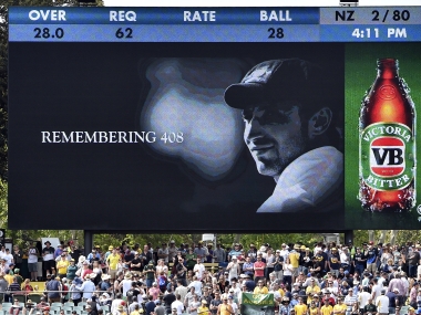 Review into Phil Hughes' death says safety compliant helmet would not have saved him Review into Phil Hughes' death says safety compliant helmet would not have saved him