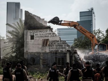 A house in Rio de Janeiro near the construction site of the Olympic Park. AFP