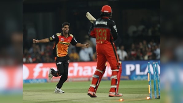 IPL 2016: Explosive RCB batting takes on outstanding SRH bowling for the biggest prize of all
