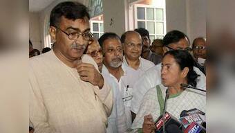 Grand masters make razor-edged moves as West Bengal polls reach endgame