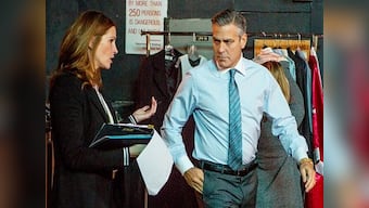 'Money Monster' review: George Clooney, Julia Roberts are the best thing about this half-baked film