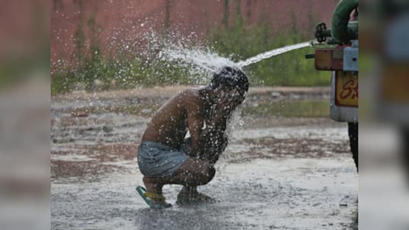 Telangana reels under harsh heat wave conditions; mercury touches 46 degree celsius at Ramagundam, Nalgonda