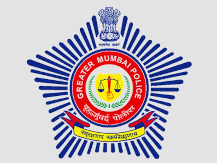 In an alternate universe where Orkut's the new Facebook, a day in the life of Mumbai police