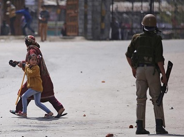 Missing Kashmiri policeman suspected of joining Lashkar-e-Taiba as his photo with AK-47 goes viral on social media Missing Kashmiri policeman suspected of joining Lashkar-e-Taiba as his photo with AK-47 goes viral on social media