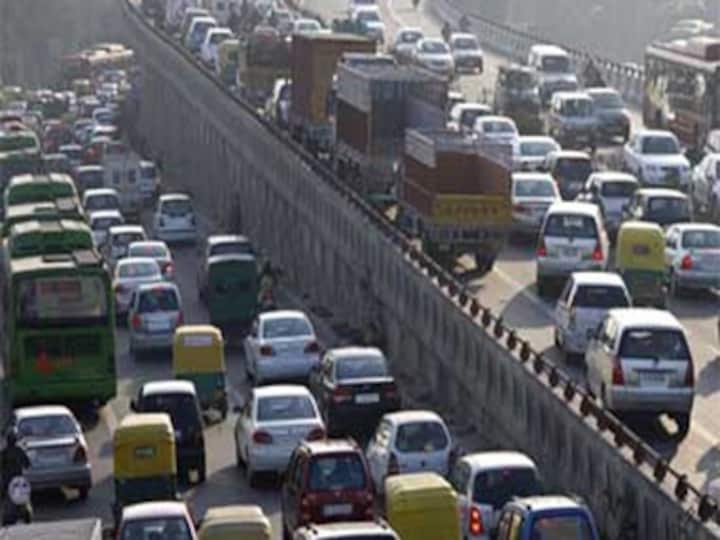 Delhi-Gurgaon route sees major traffic snarl as diesel taxi drivers protest CNG decision