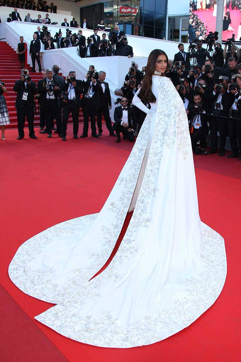 Ways To Wear White Dress This Season Like Sonam Kapoor