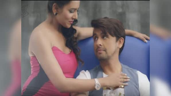 Watch: Sonu Nigam's 'Crazy Dil' leaves us with a confused dimaag